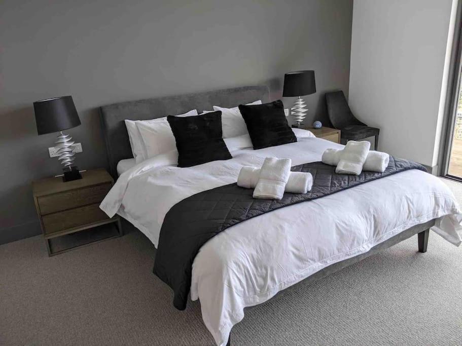 Mayflower, Luxury Norfolk Retreat - Brancaster, Sleeps 4 -12 Ngoại thất bức ảnh